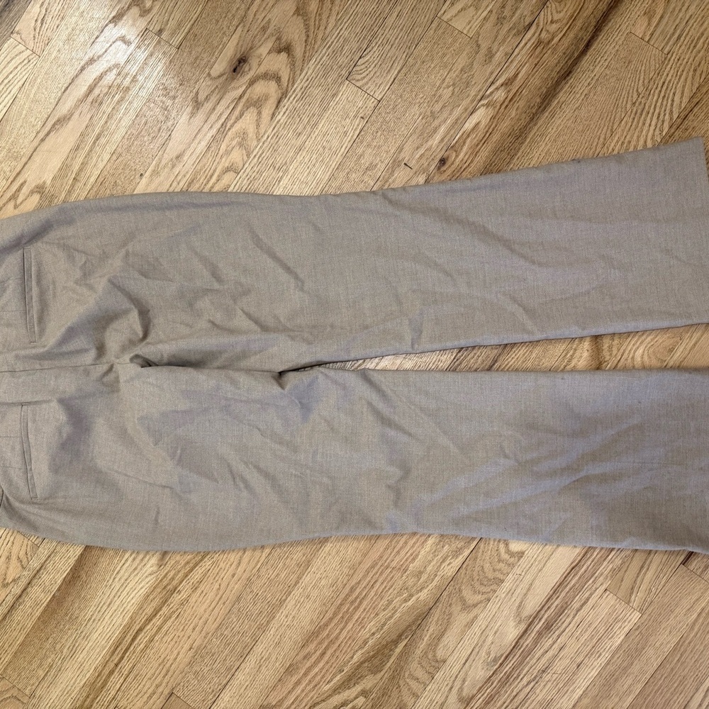 Women’s Ann Taylor petite pants - Picture 3 of 4